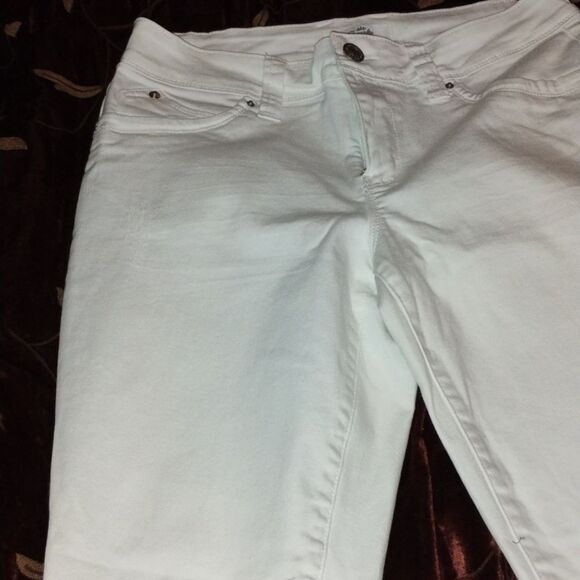 Royalty For Me Women's Cream Straight Leg Jeans - Picture 4 of 9